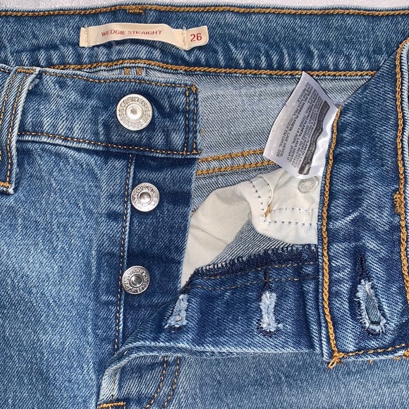 LEVI’S PREMIUM WEDGIE STRAIGHT DISTRESSED JEANS SIZE 26 - Picture 10 of 16